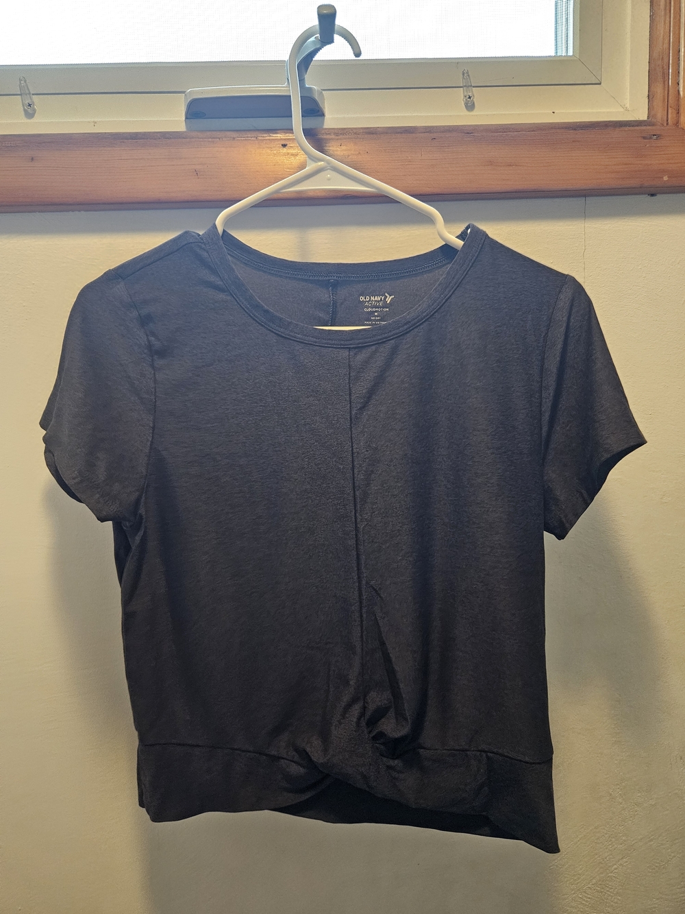 Old Navy Women's Short Sleeve Twist Hem Tee - Dark Charcoal